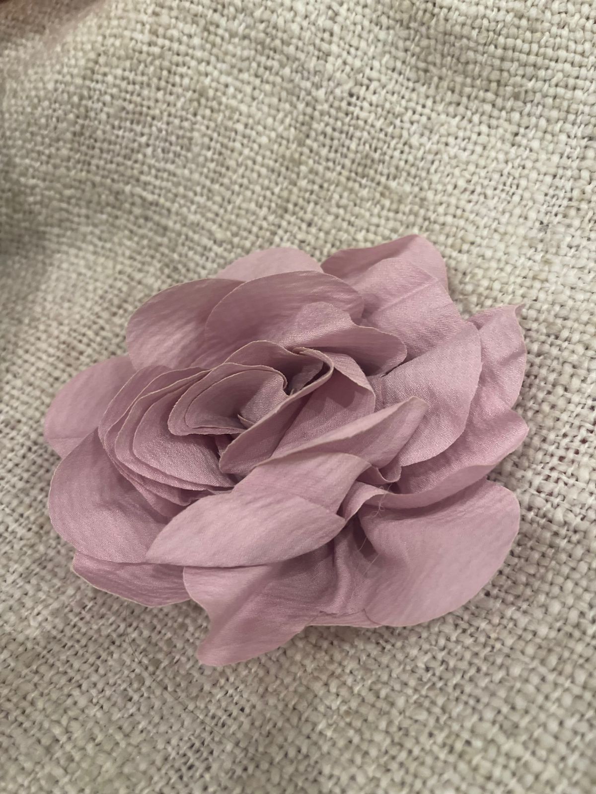 dusty pink flower pin