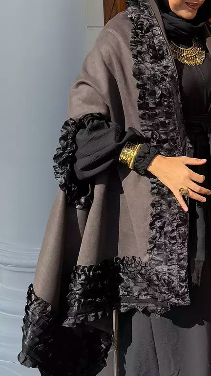 Wavy grey suede poncho kaftan