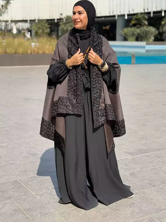 Grey flower suede cape kaftan