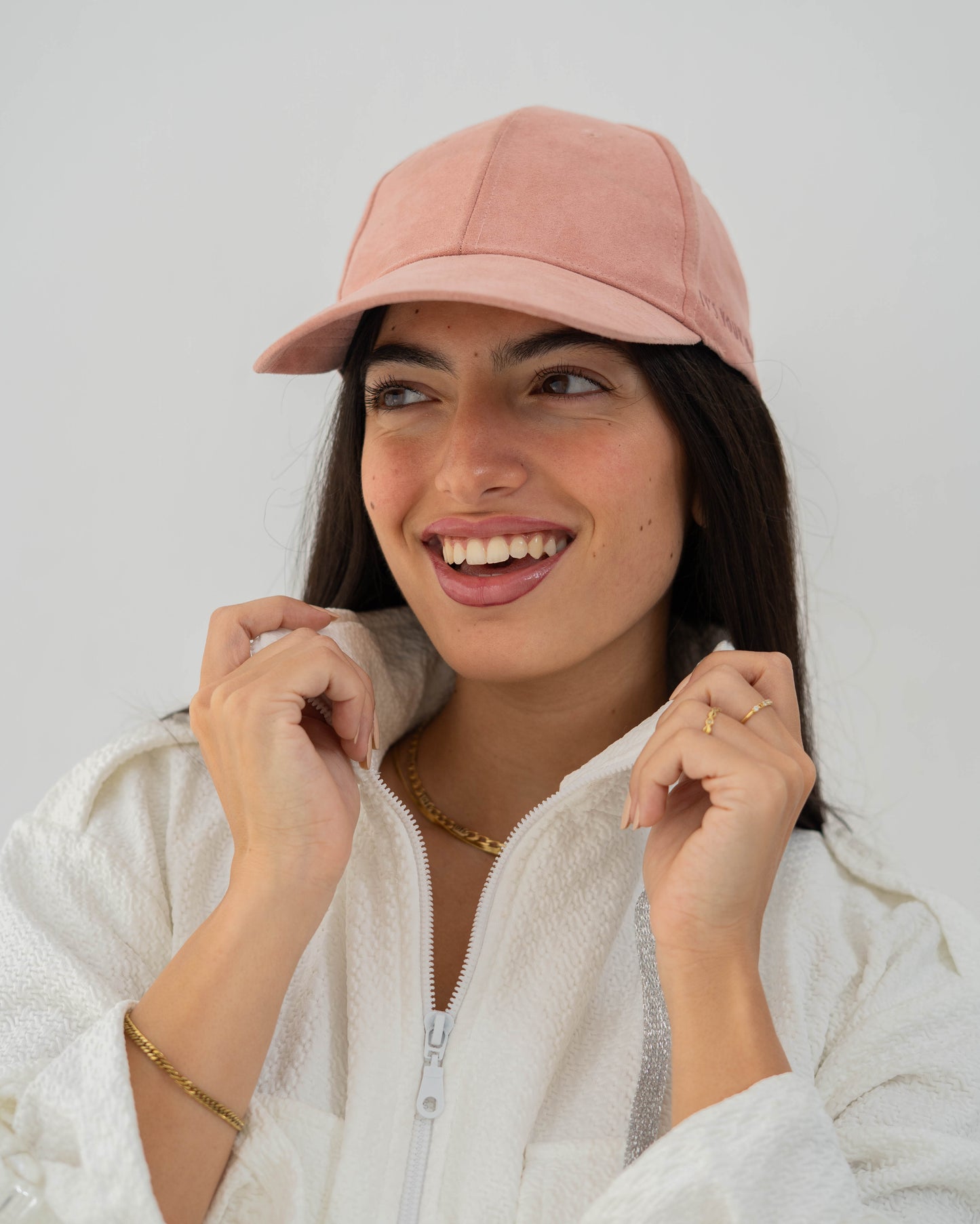 Everyday Jakar Set In White