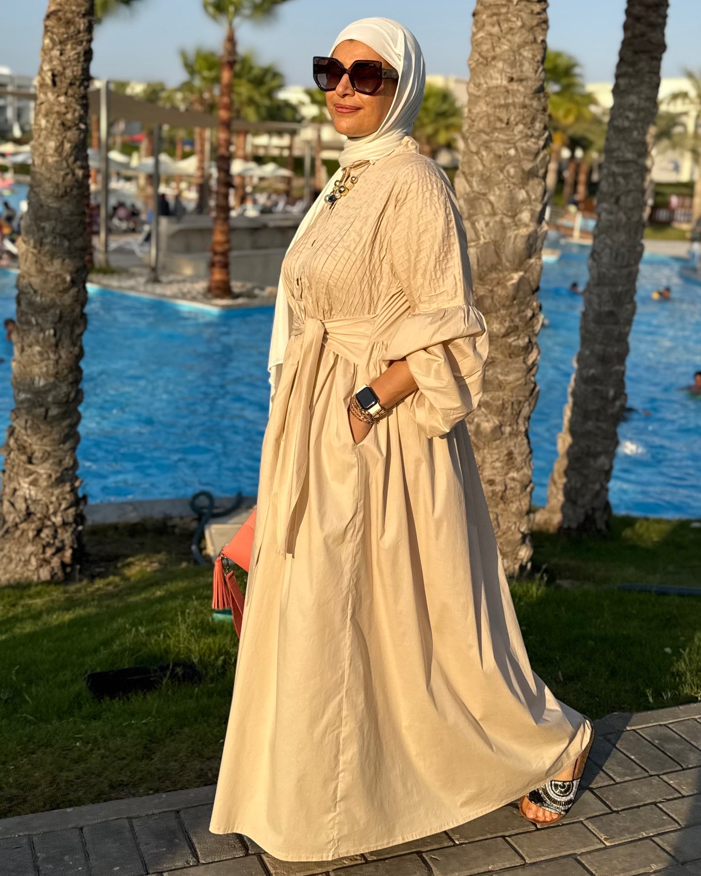 Serene poplin dress in beige