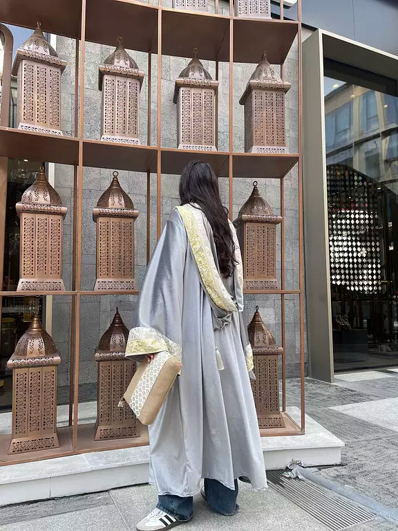 Moroccan kaftan in silver