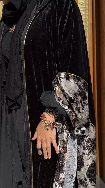 Black velvet ❌ gold flower kaftan