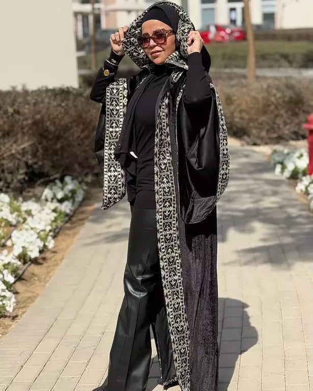 Morocon kaftan in black