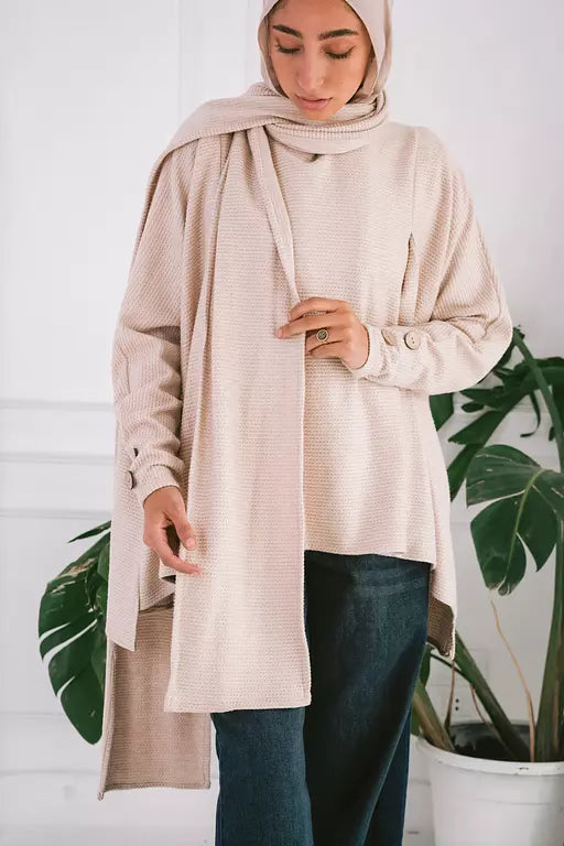 Scarf top in off white