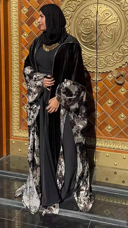 Black velvet ❌ gold flower kaftan
