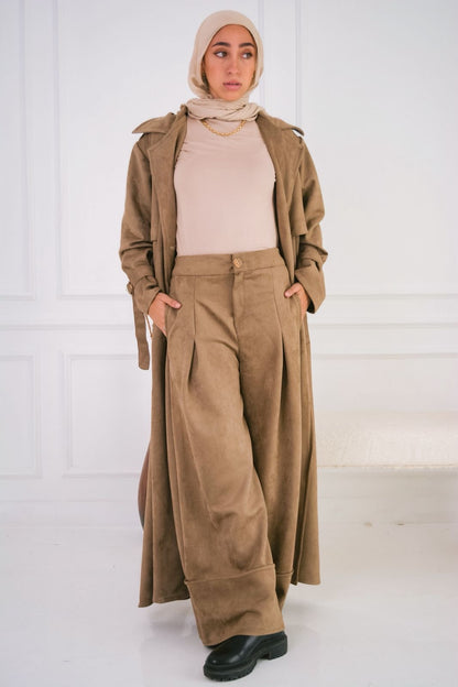 Suede trench coat in cafe