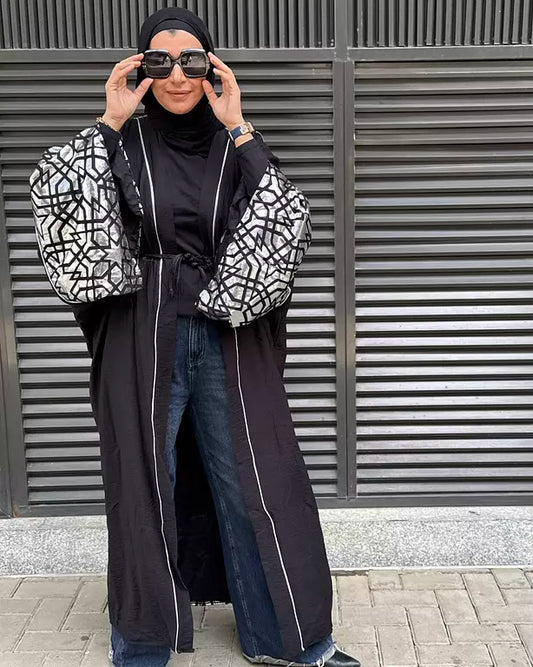 Linen kaftan with Arabic drawings in Silver