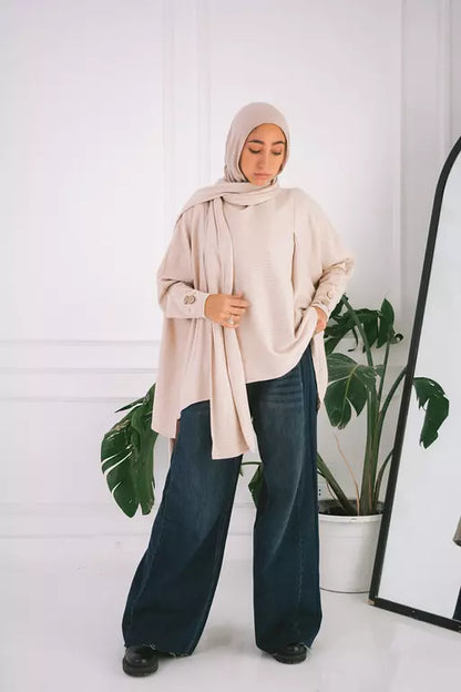 Scarf top in off white