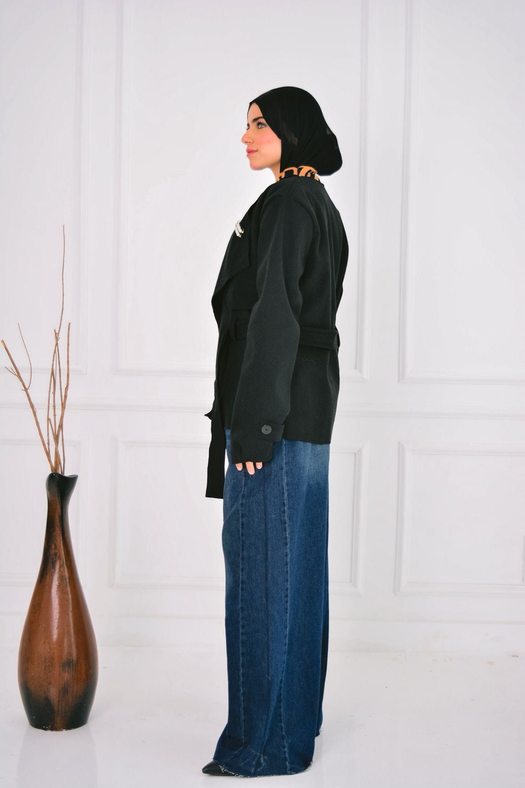 Gogh short jacket in black