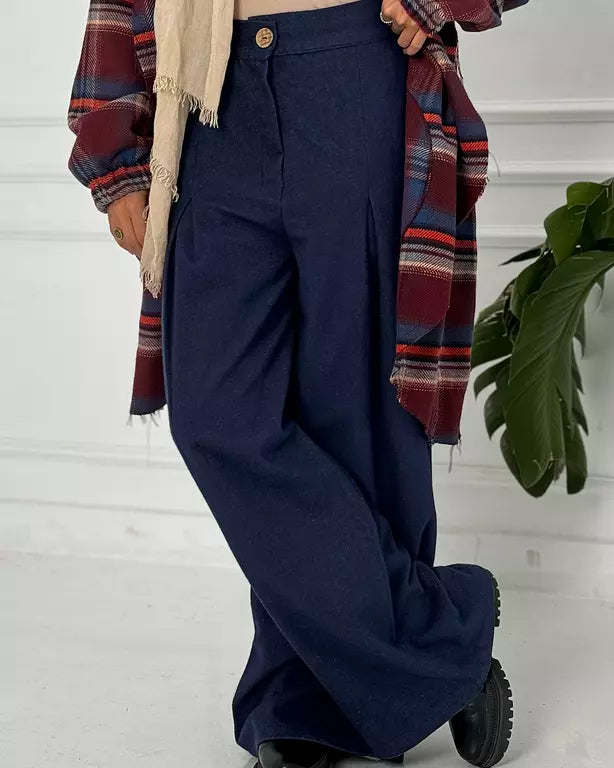 wool wide leg pants in Navy