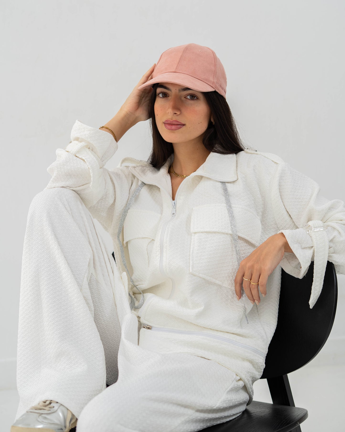 Everyday Jakar Set In White