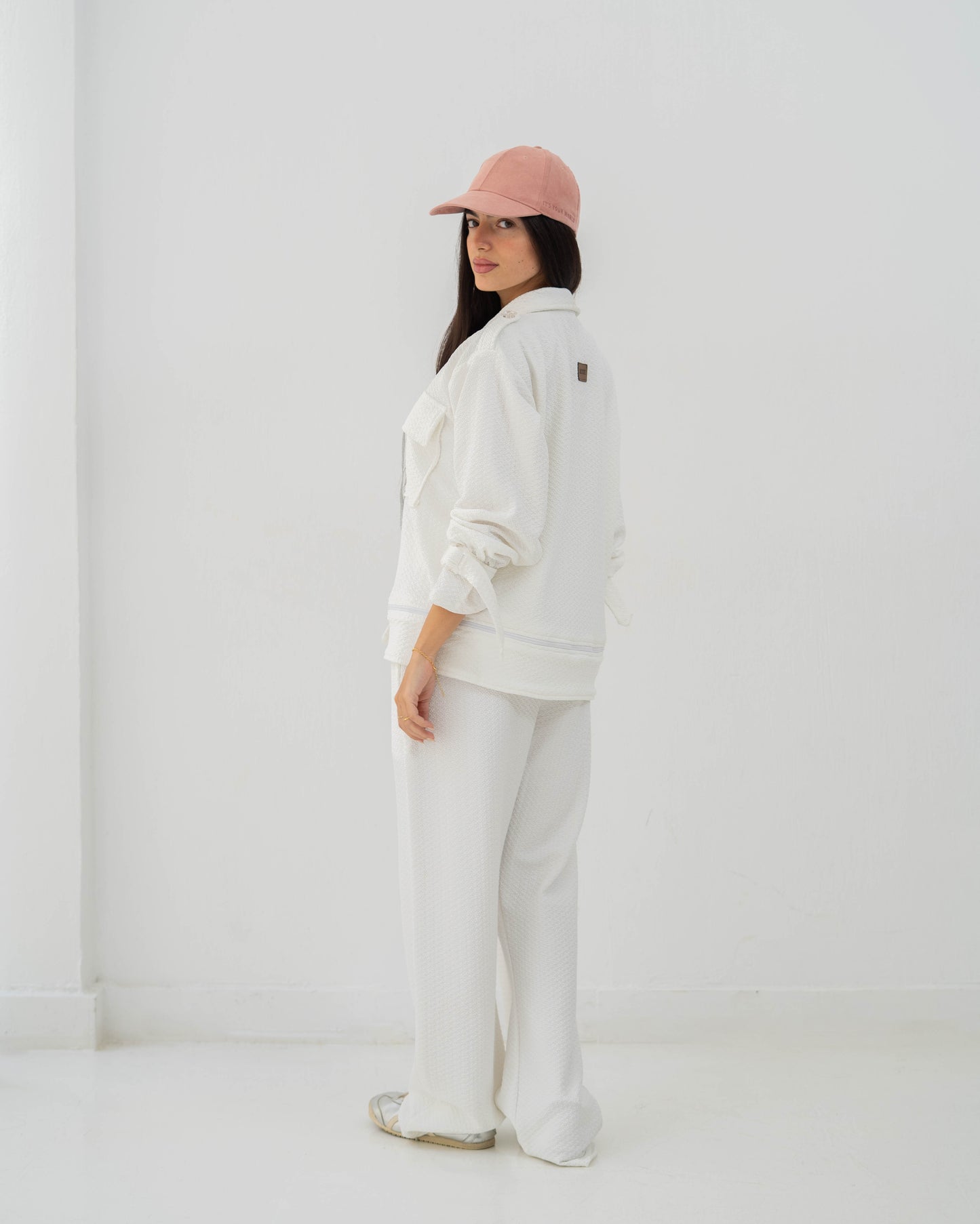 Everyday Jakar Set In White