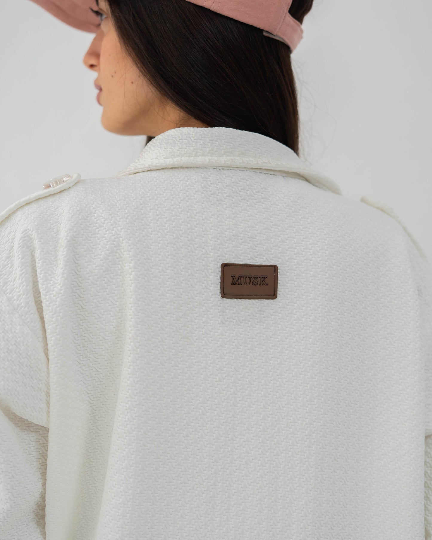 Everyday Jakar Set In White