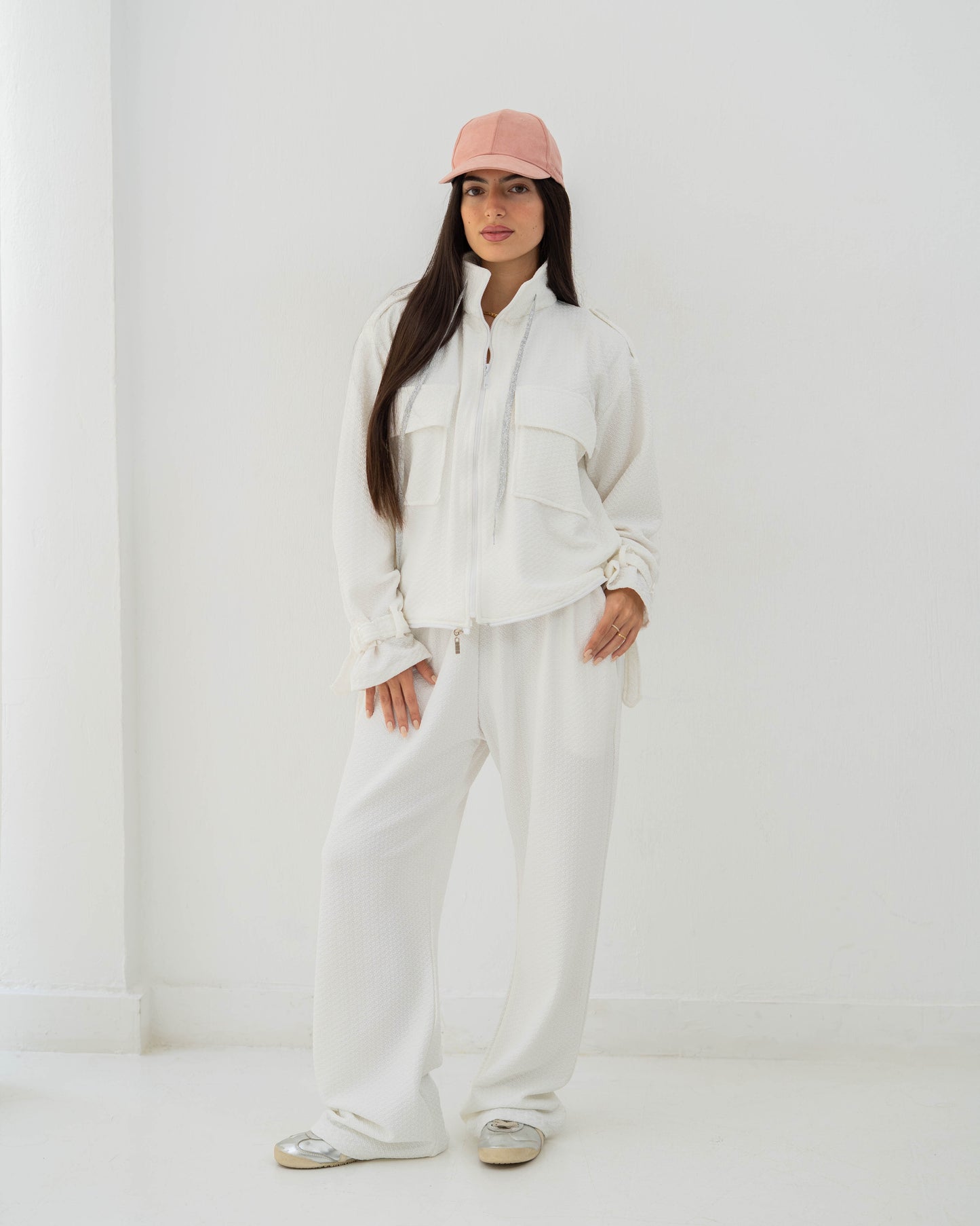 Everyday Jakar Set In White