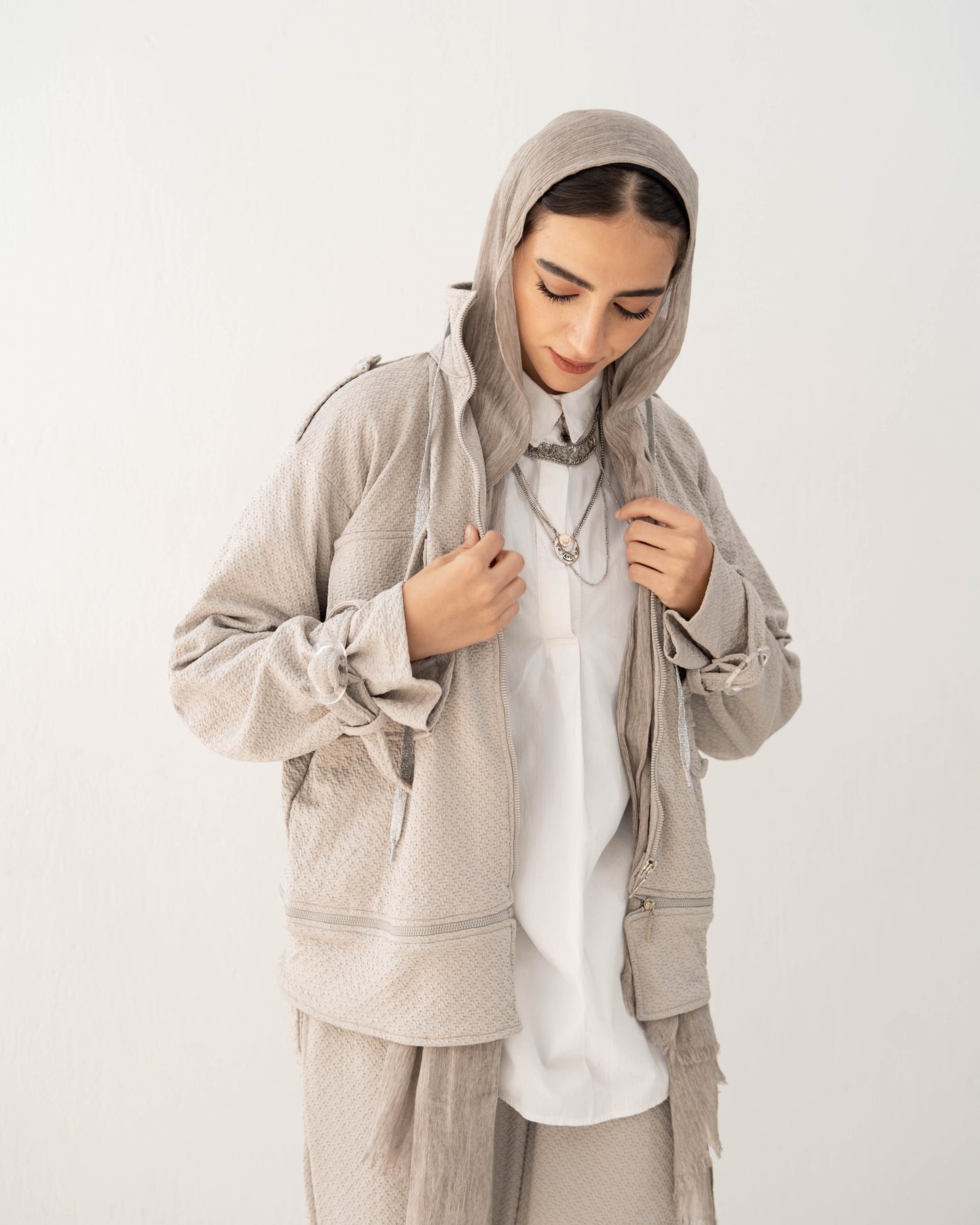 Everyday Jakar Set In Beige