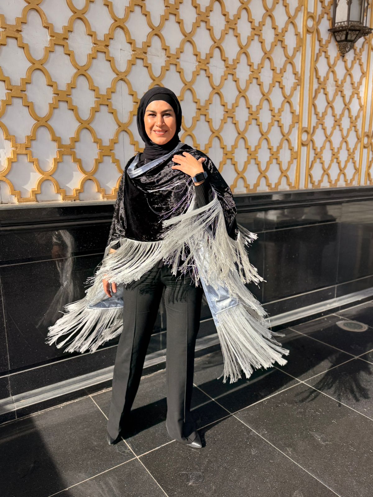 Fringed shawl