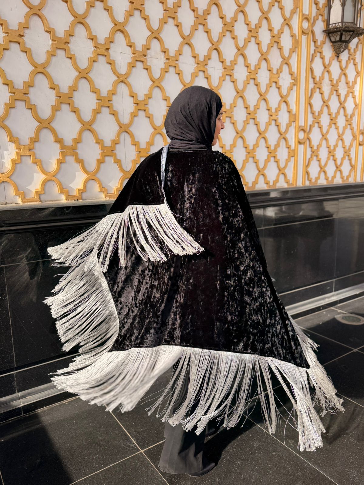 Fringed shawl