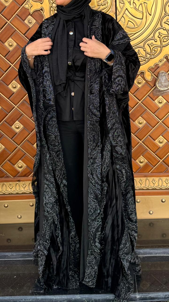 Crushed Velvet Abaya with black lace