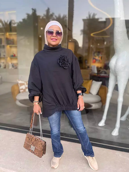 turtle neck top in black