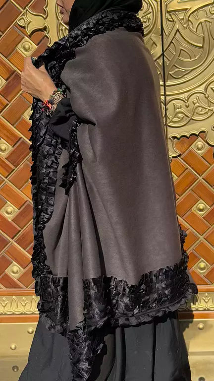 Wavy grey suede poncho kaftan