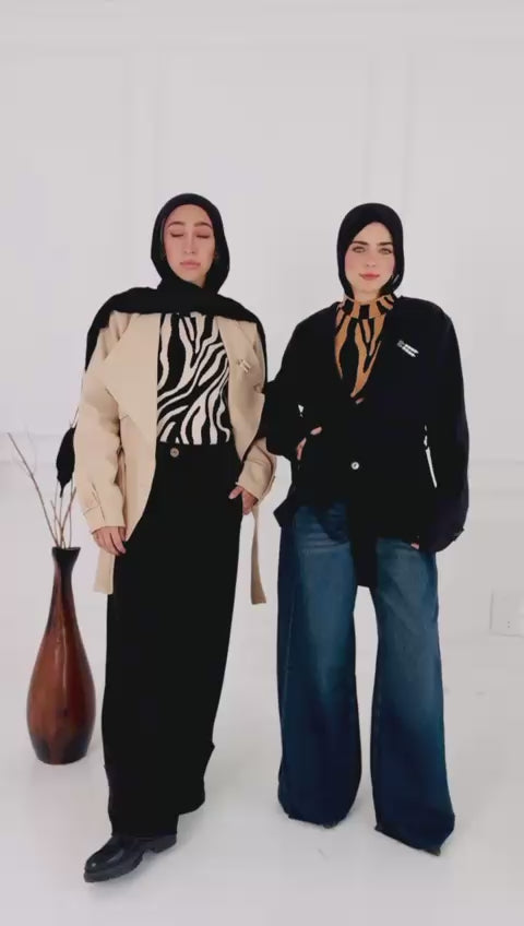 Gogh short jacket in black