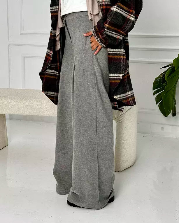 wool wide leg pants in Grey